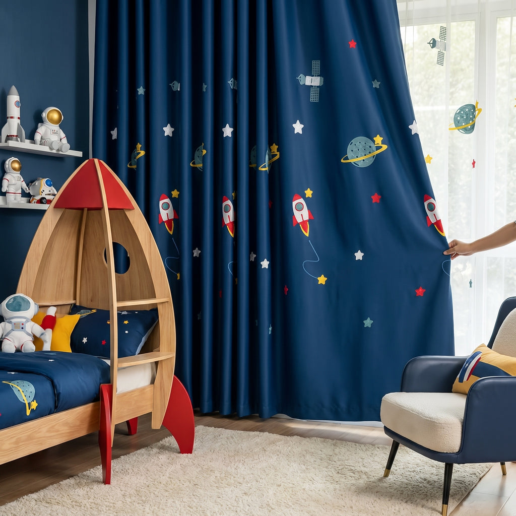 Rideaux occultants bleu espace cosmique de dessin animé mignon moderne pour chambre d'enfants, rideaux insonorisés/réducteurs de bruit, lavables en Machine - situation