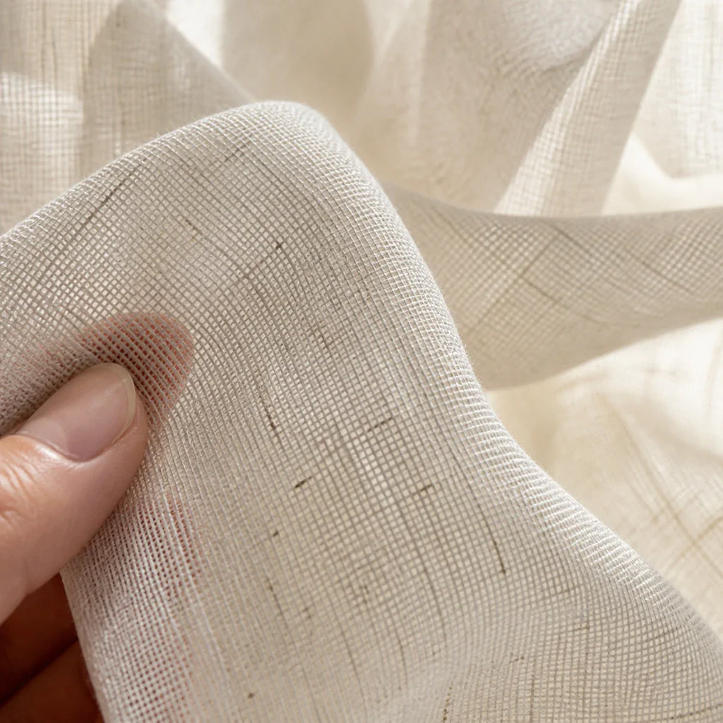 Rideau Lin - Voilage SÉLÈNE - détail de texture du tissu voilage