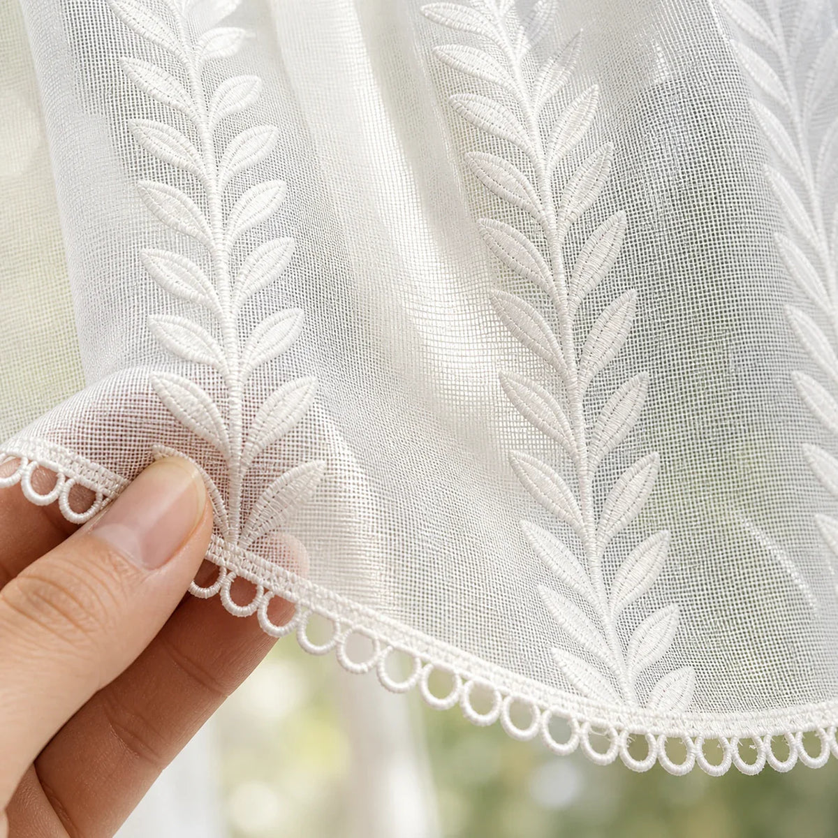 Rideau Court Voilage Blanc - détail de texture du tissu voilage
