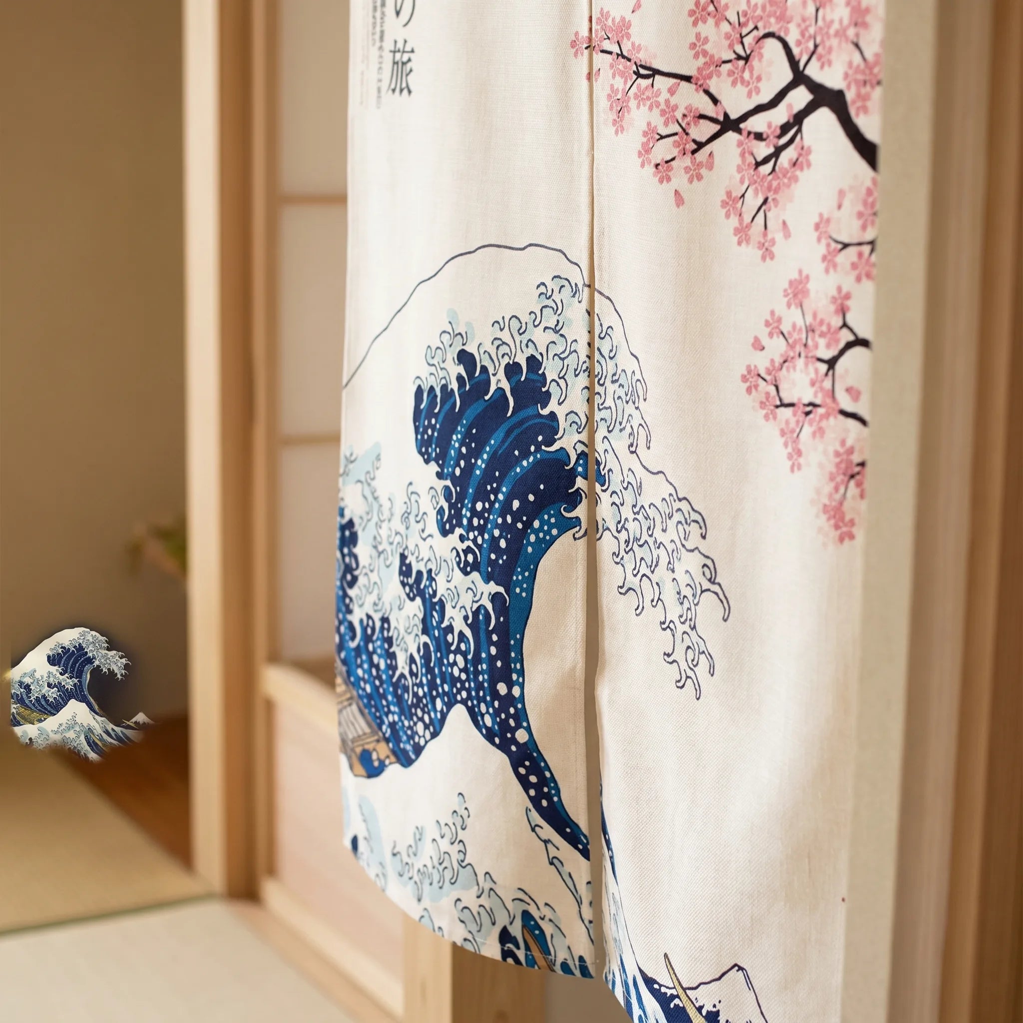 Rideau de porte en lin japonais – Vague Kanagawa blanc - closeup