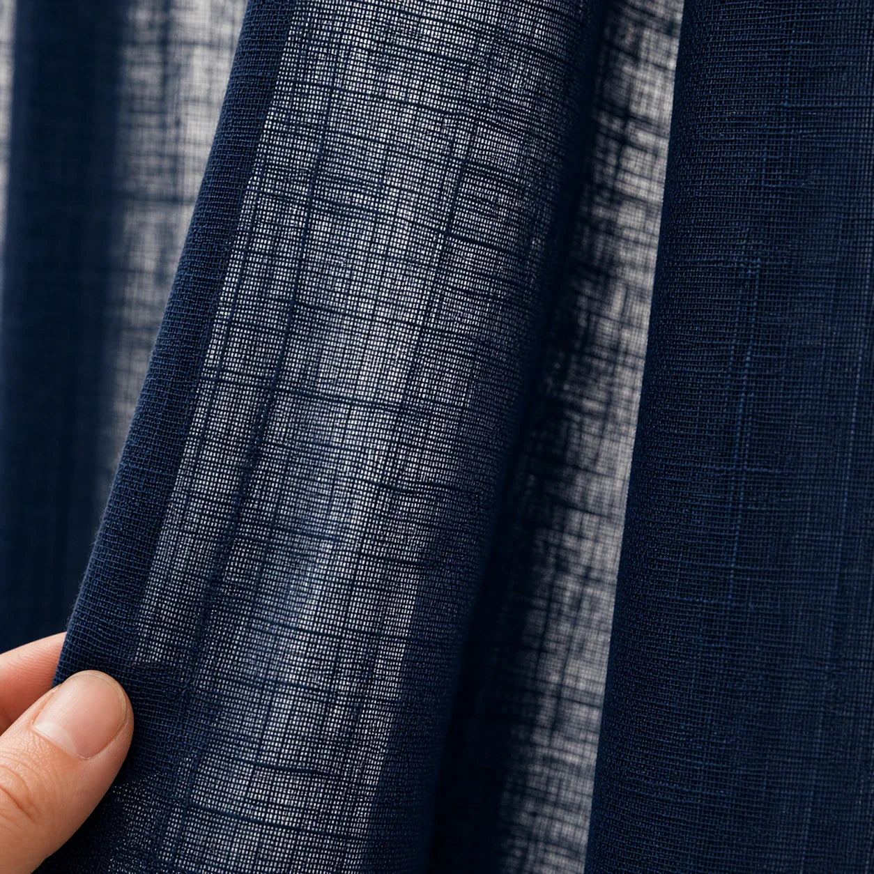 Rideau Lin - Voilage Bleu Foncé - détail de texture du tissu voilage