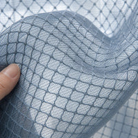 Rideau Voilage - Gris à Motif - détail de texture du tissu voilage