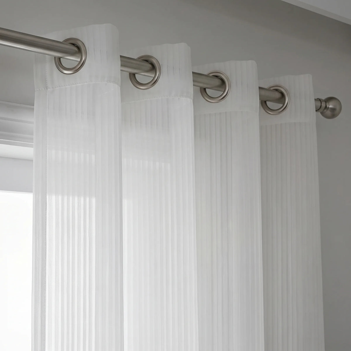 Rideaux Rayures Horizontales Blanc et Transparente AURÉïS - oeillets