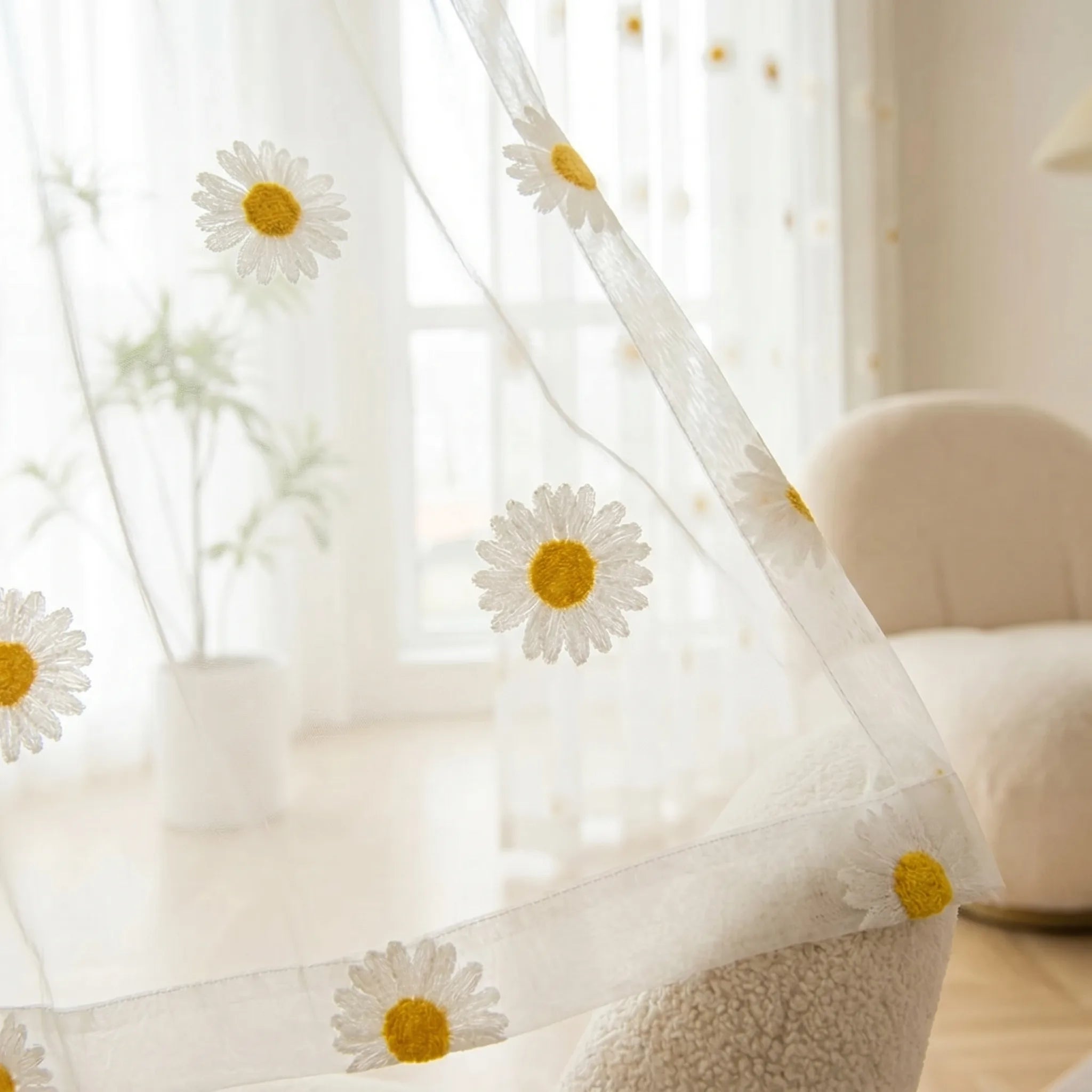Rideaux Voilage Motif Marguerites - closeup
