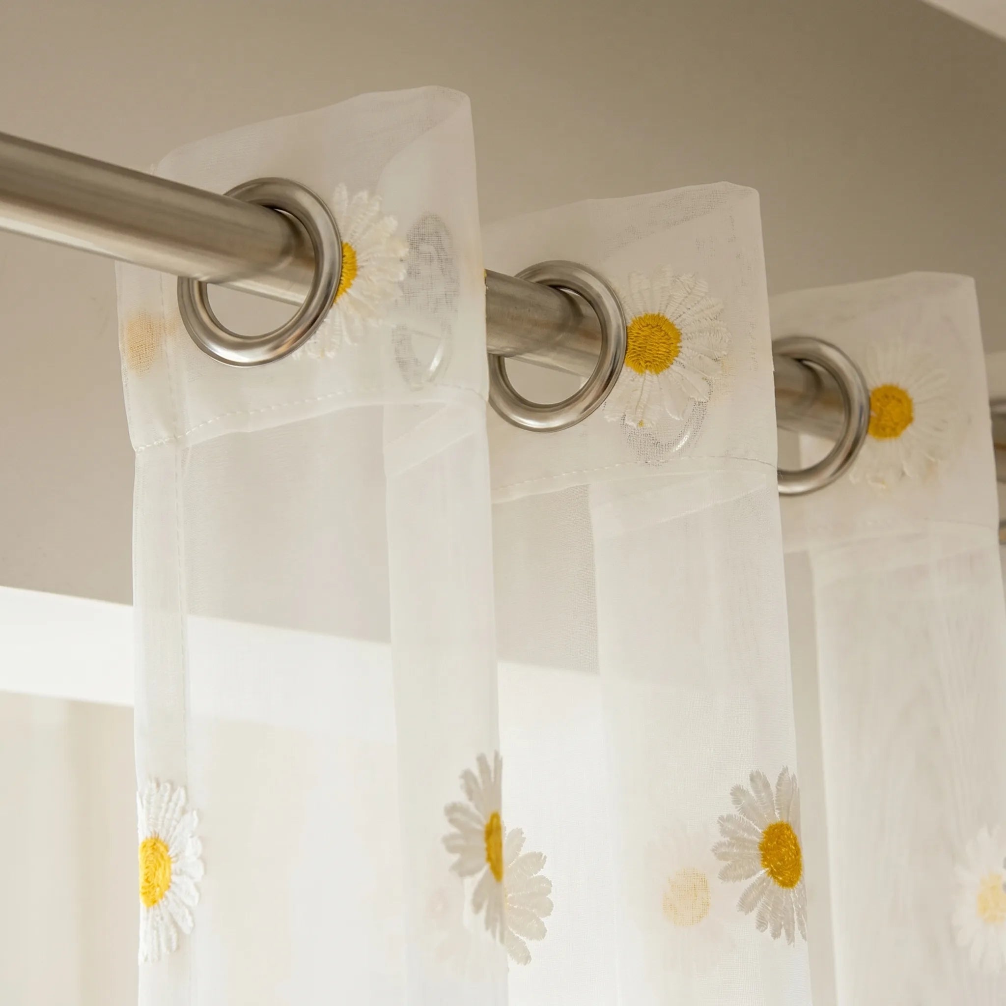 Rideaux Voilage Motif Marguerites - oeillets